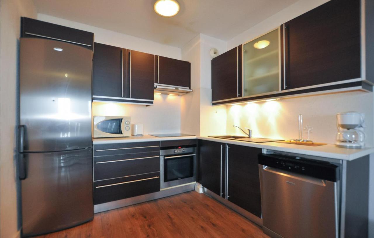 3 Bedroom Nice Apartment In Canet En Roussillon Exterior foto