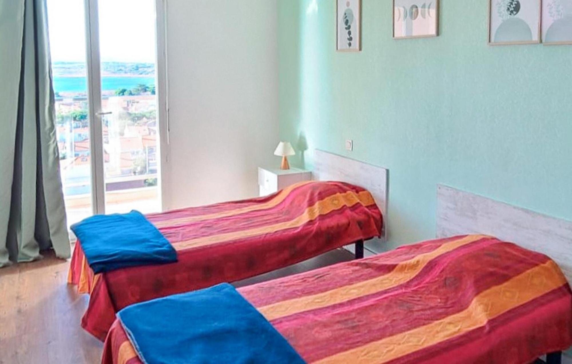 3 Bedroom Nice Apartment In Canet En Roussillon Exterior foto